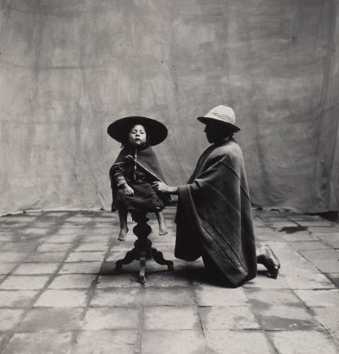 
    
            
                    Irving Penn - Father kneeling with seated child, Cuzco, Peru
                
        
